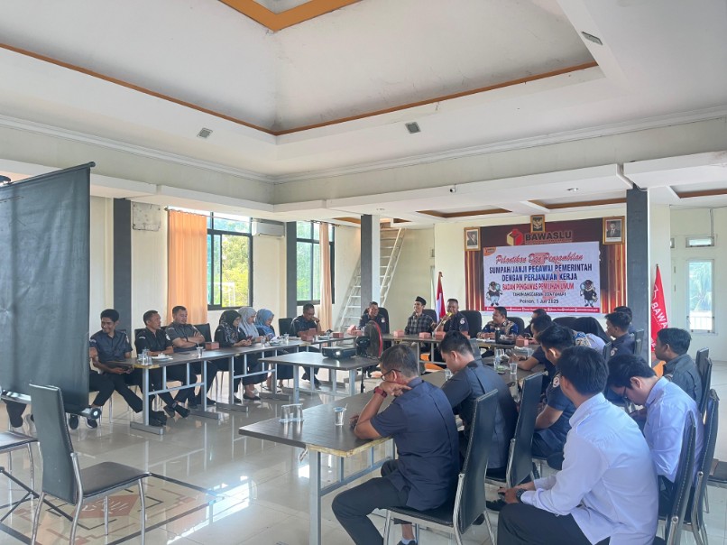 staf-bawaslu-pessel-ikuti-pelatihan-kajian-hukum,-agar-jadi-bekal-dalam-tugas