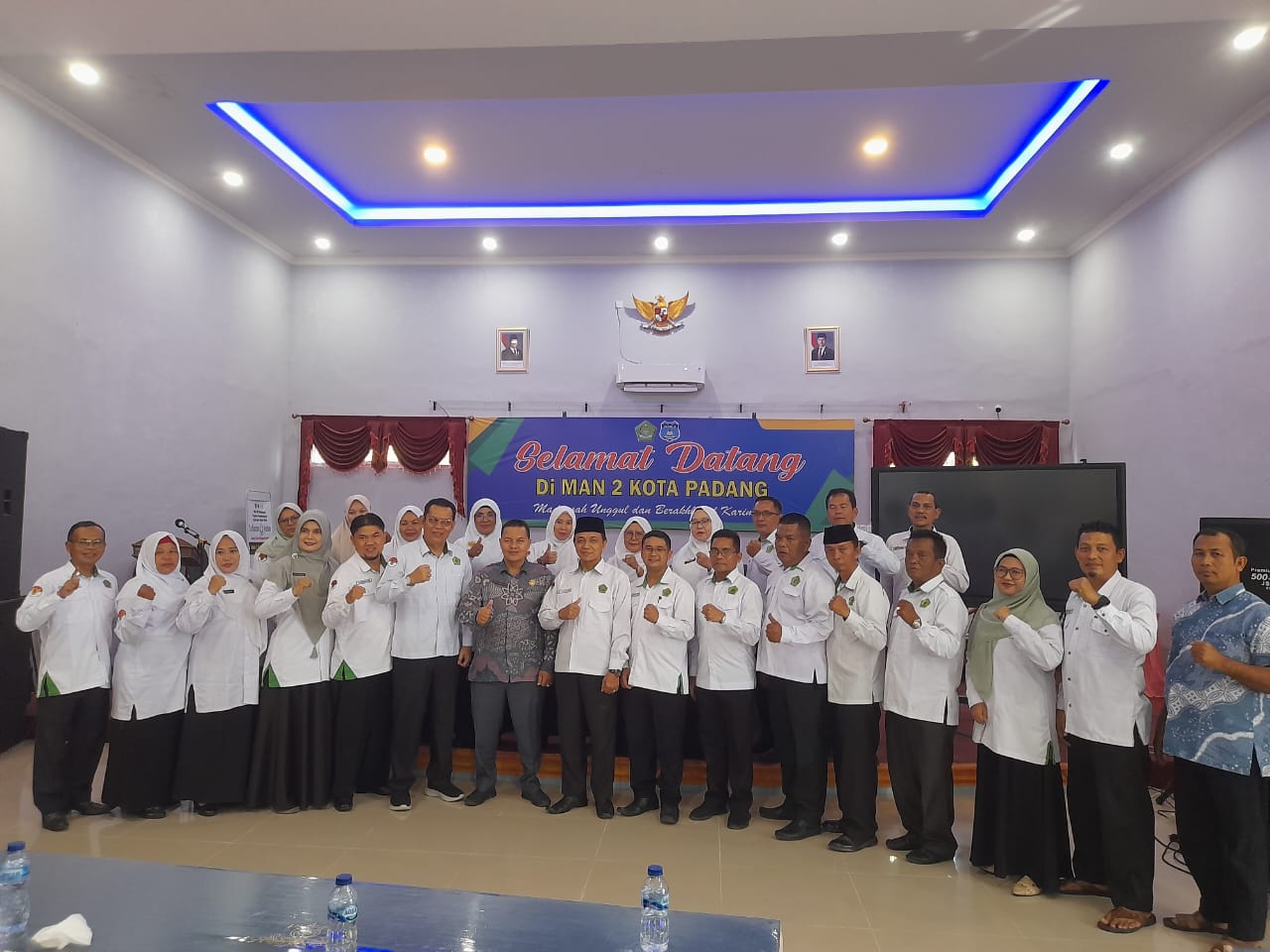 man-2-padang-terima-kunjungan-studi-tiru-kemenag-padang-sidempuan