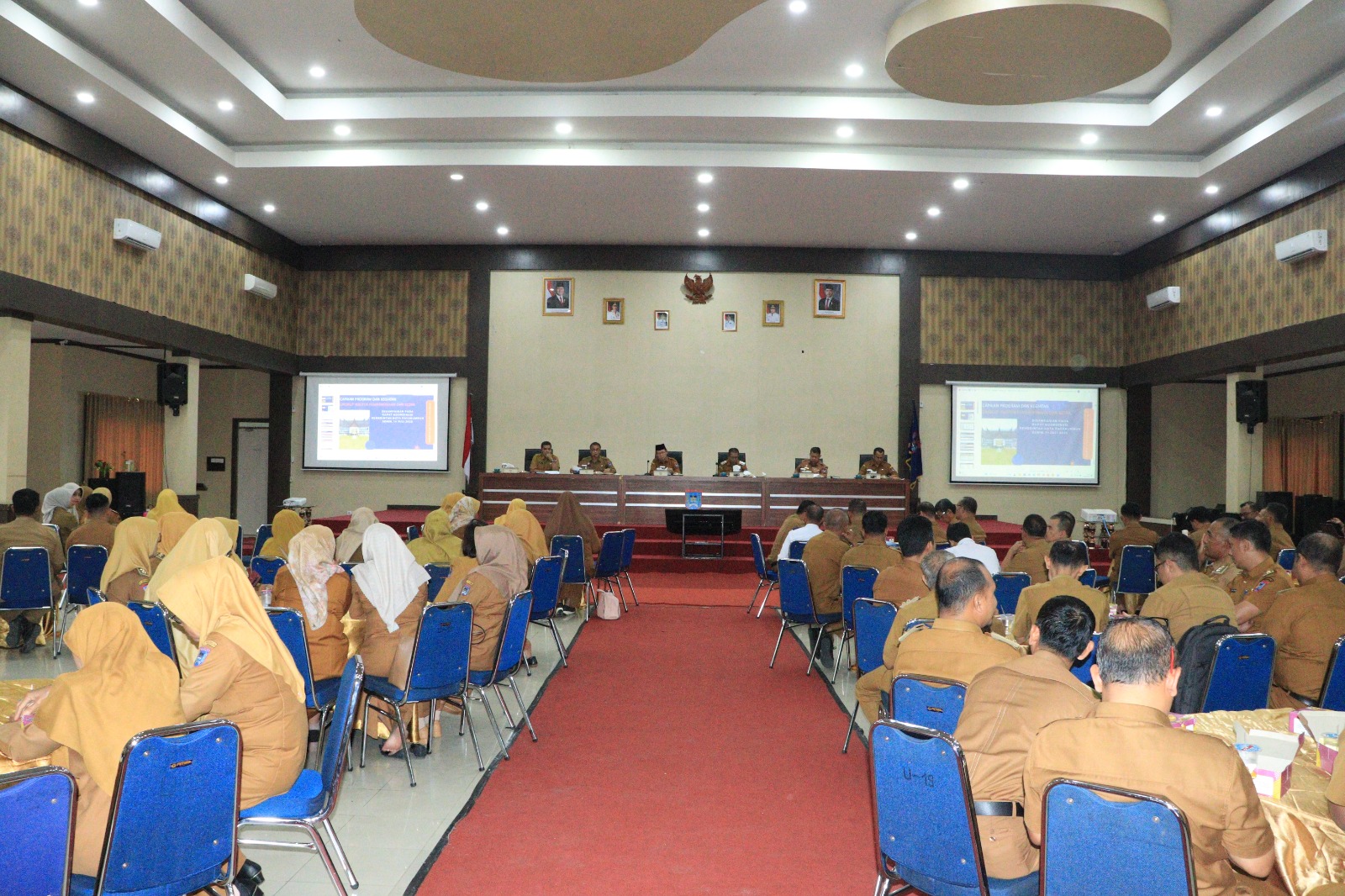 rakor-pemko-payakumbuh-tahun-2025-untuk-evaluasi-kinerja-dan-memperkuat-koordinasi 