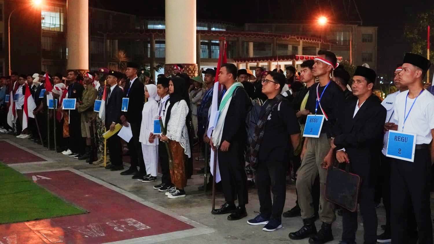 ratusan-peserta-ikuti-napak-tilas-perjuangan-bagindo-aziz-chan