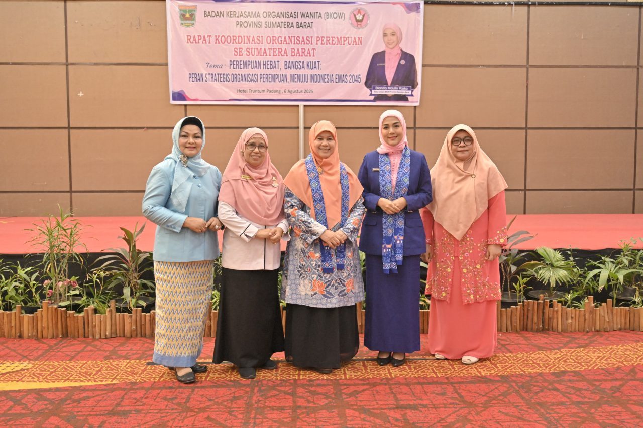 bkow-sumbar-gelar-rakor,-perkuat-peran-perempuan-dalam-pembangunan