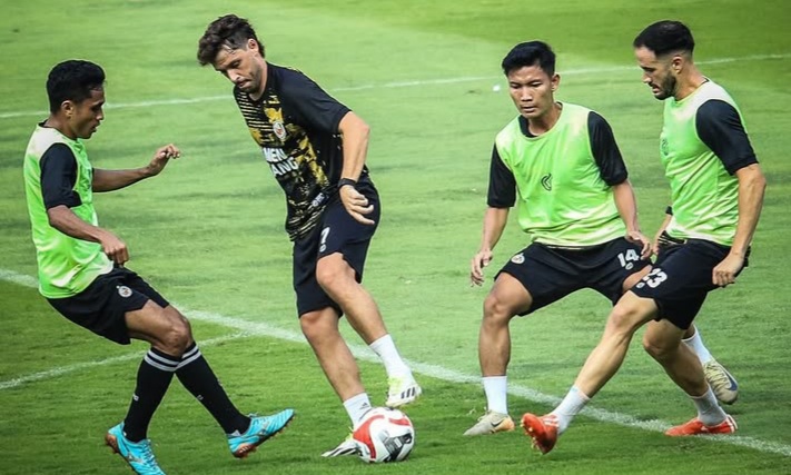 main-sore-ini,-berikut-rekor-pertemuan-semen-padang-fc-vs-persib-bandung