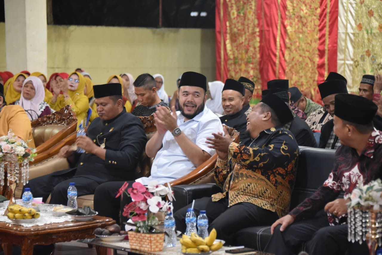 buka-festival-petatah-petitih,-wako-fadly-amran:-kita-hidupkan-lagi-kehidupan-bernagari-di-tengah-kota