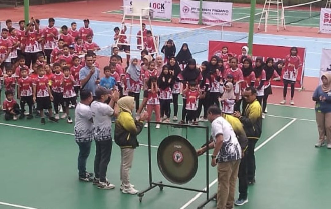 kejurnas-junior-tdp-semen-padang-tennis-turnament-2025-ditabuh