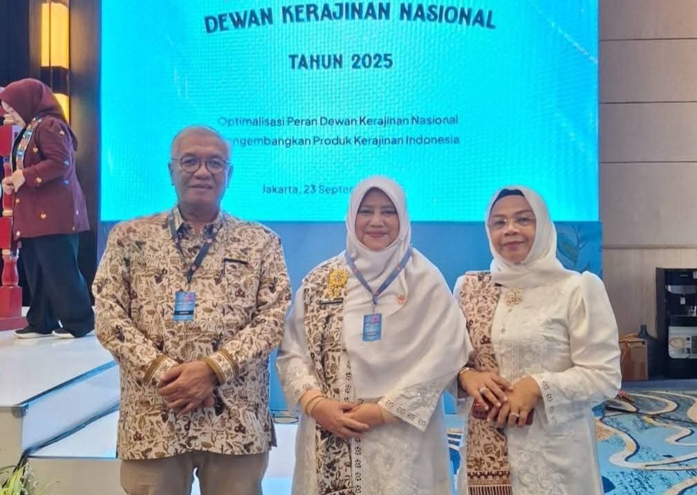 hadir-di-rakernas-dekranasda-2025,-sri-hayati-maigus-nasir-ajak-seluruh-pihak-membersamai-perajin