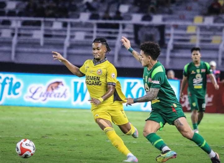 cedera-di-laga-debut,-ronaldo-kwateh-bakal-absen-panjang 