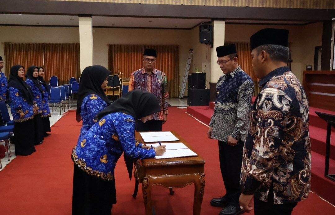 wako-zulmaeta-lantik-pejabat-fungsional-dan-pegawai-pemerintah-dengan-perjanjian-kerja