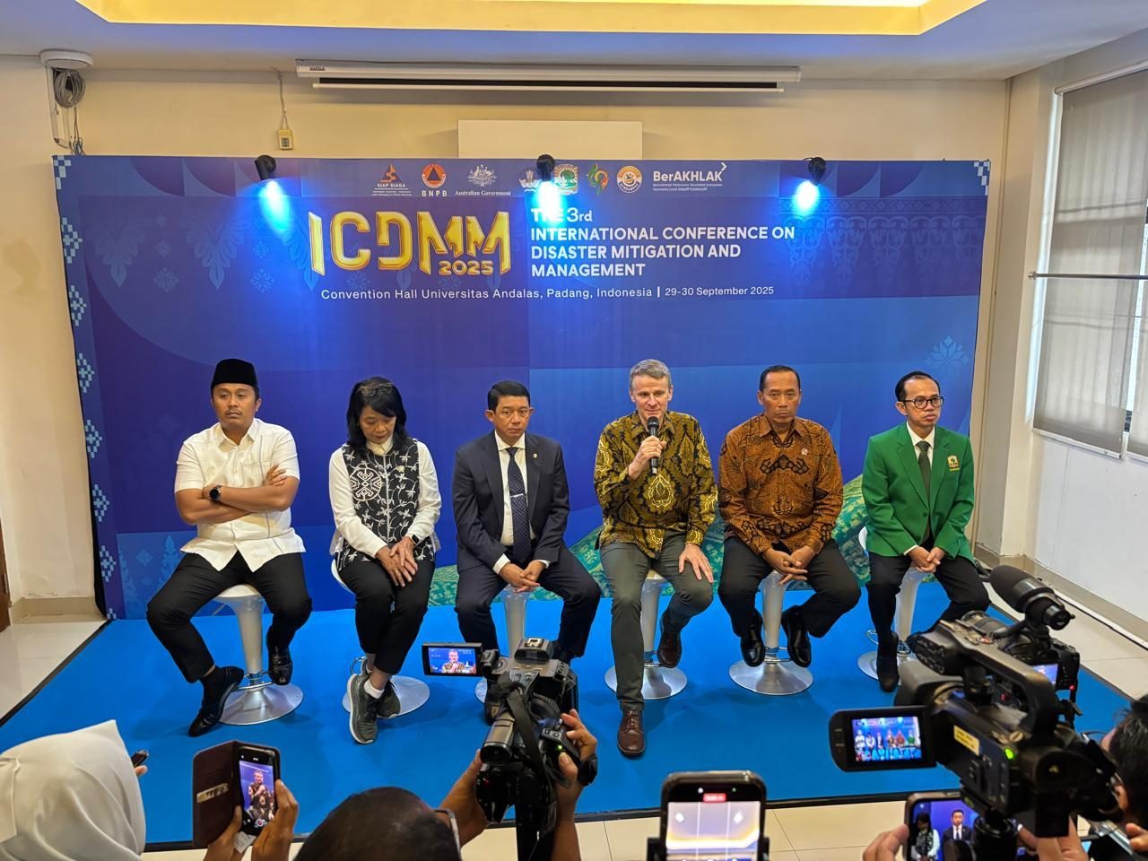 australia-indonesia-perkuat-kerja-sama-ketahanan-bencana-lewat-icdmm-2025