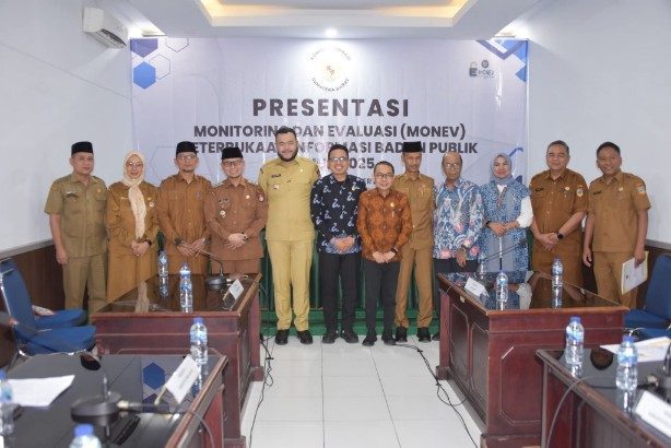 fadly-amran,-wali-kota-satu-satunya-presentasi-badan-publik-di-ki-sumbar