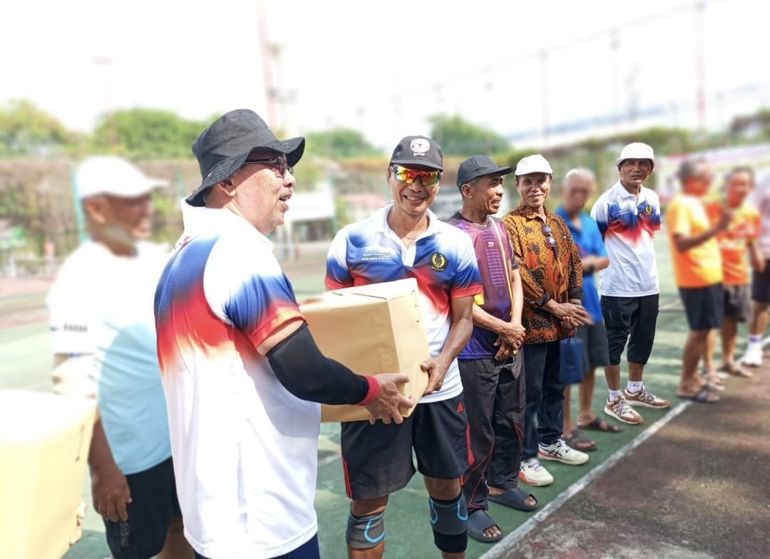 perkuat-konsolidasi-kepengurusan,-tenis-eksekutif-pelti-kota-padang-semarak