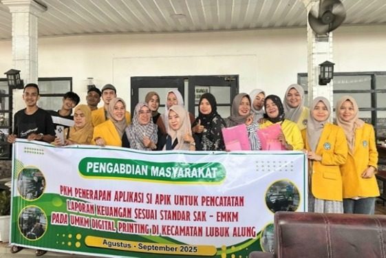 pelatihan-unp-bantu-umkm-digital-printing-lubuk-alung-kuasai-laporan-keuangan-lewat-siapik