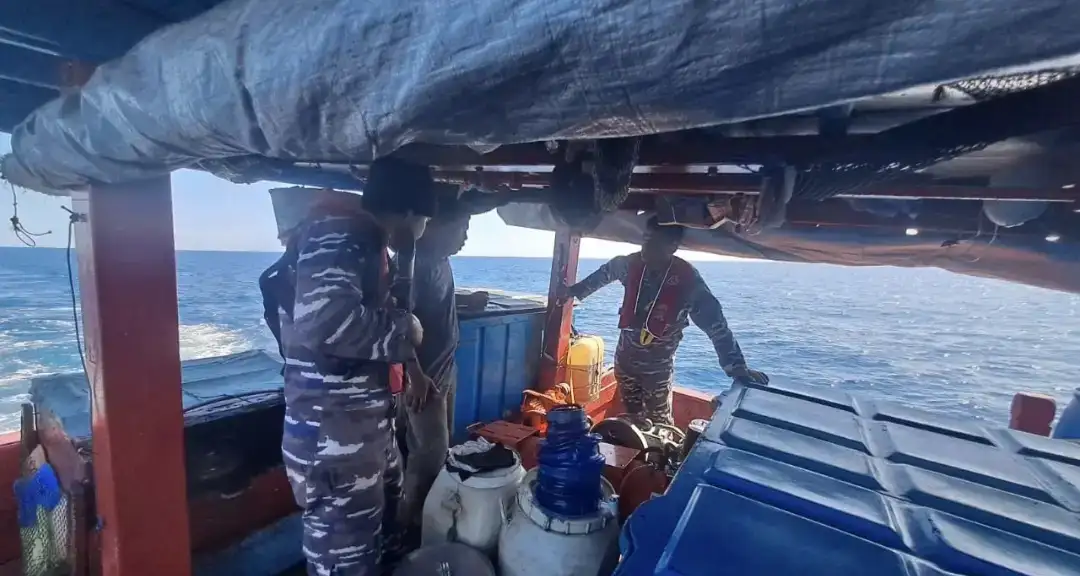 menangkap-ikan-dengan-bom,-km-rezeki-bersama-ditangkap-lanal-nias