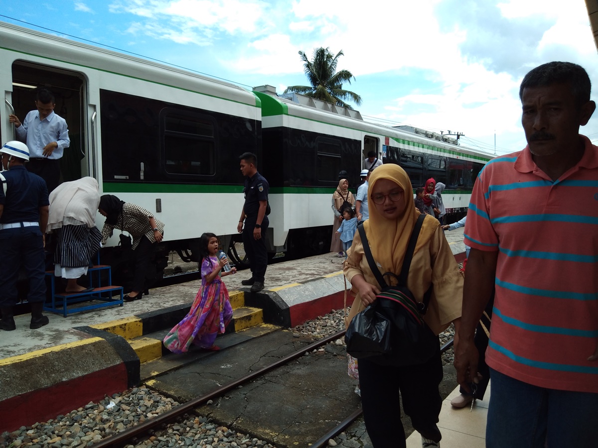 kai-tata-ulang-jadwal-kereta,-tiket-desember-belum-dibuka