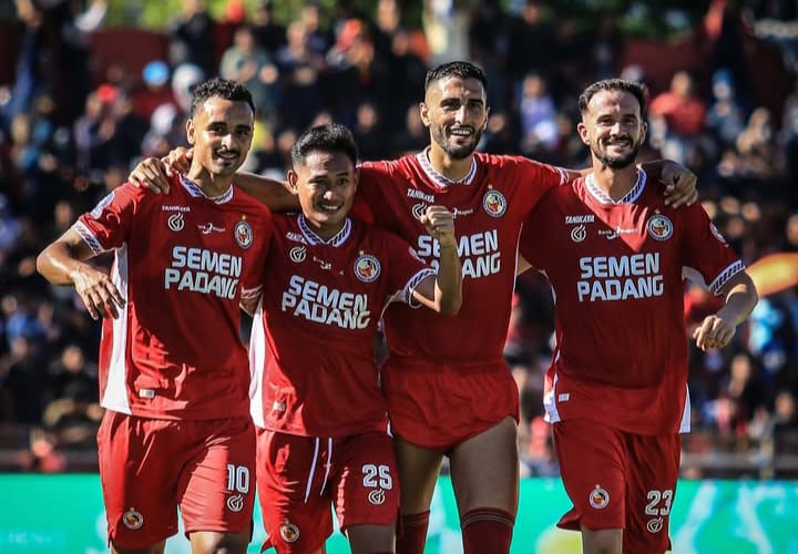 semen-padang-fc-kembali-tumbang,-usai-ditunduk-borneo-fc