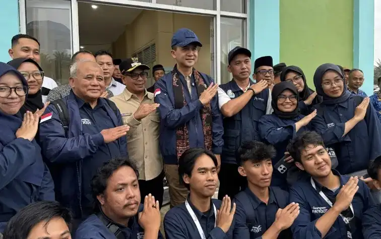 wabup-pesisir-selatan-sambut-kunjungan-menteri-transmigrasi-ri-di-ktm-silaut