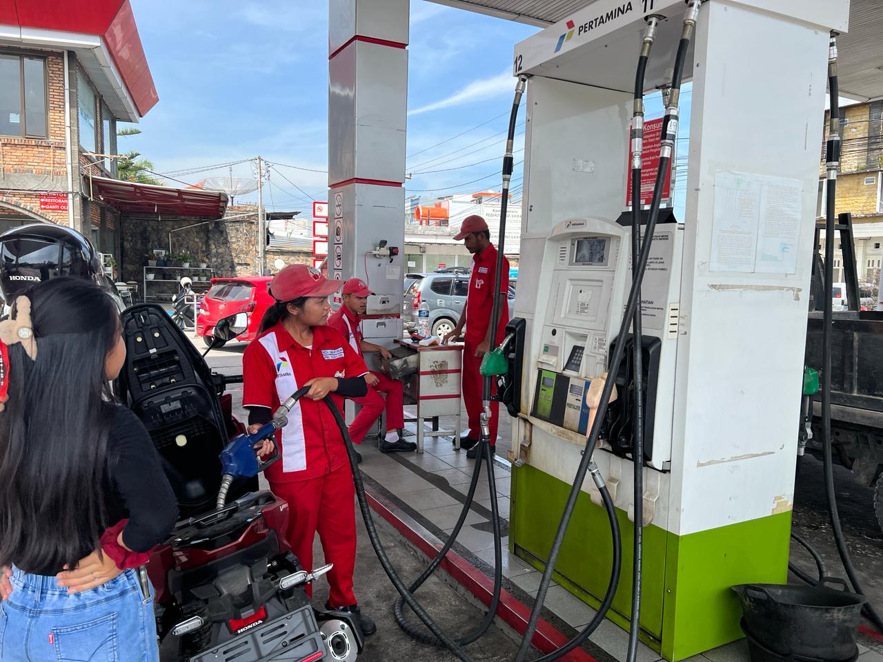 pertamina-dan-pemprov-percepat-distribusi,-atasi-kekosongan-bbm-di-sumbar