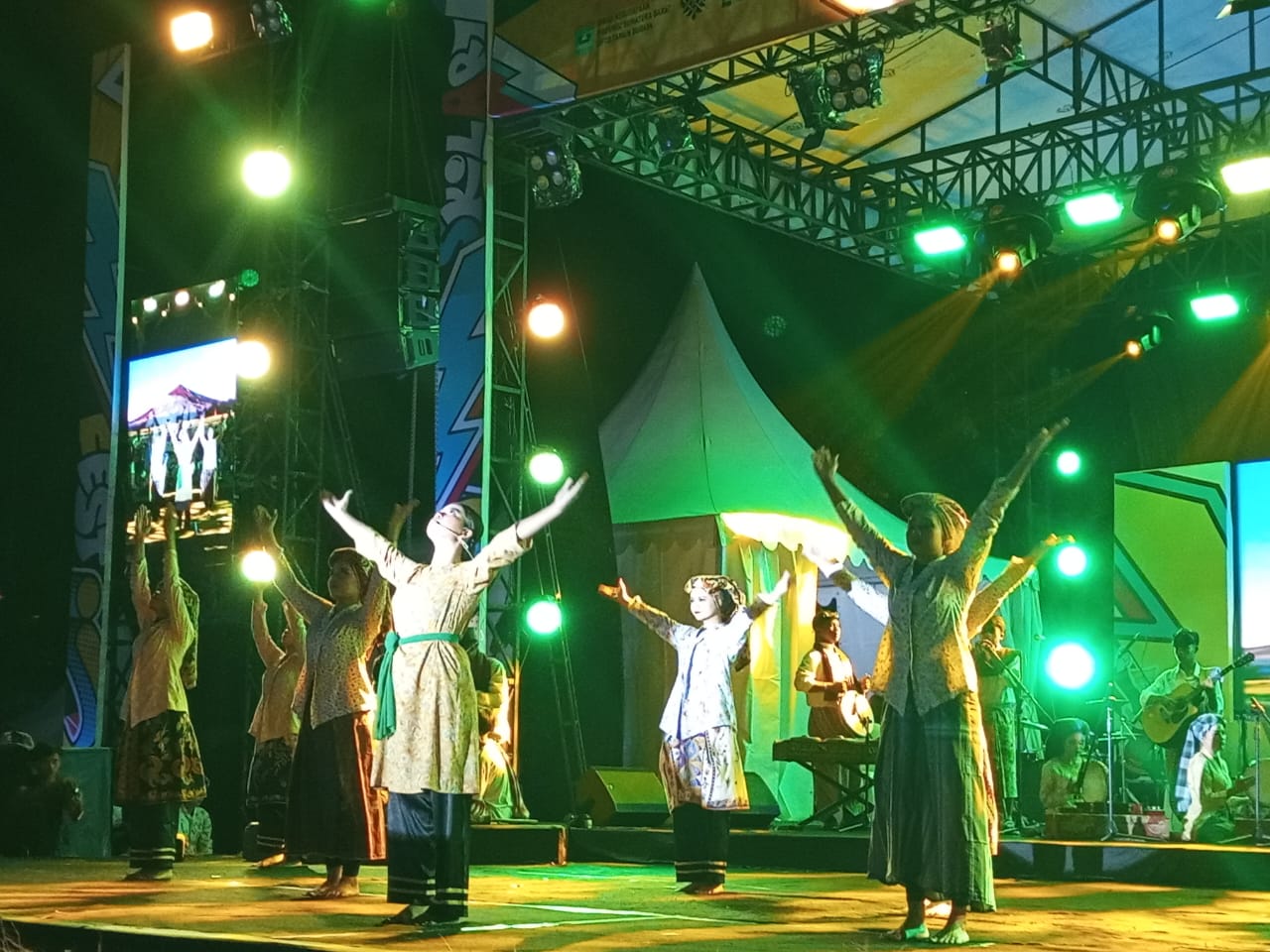 skola-art-fest-2025:-pelajar-sumbar-unjuk-gigi,-cegah-kenakalan