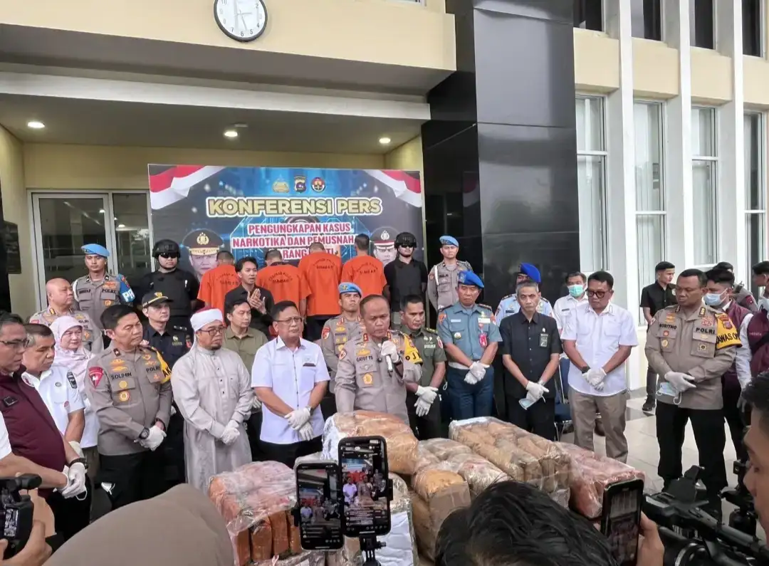 polda-sumbar-ungkap-28-kasus-narkoba,-sita-172-kg-ganja-dan-247-gram-sabu