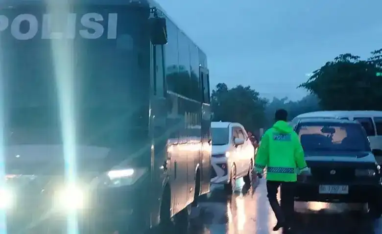 Gambar Berita Penutupan Wilayah Udara Batalkan Penerbangan Soekarno-Hatta ke Timur Tengah