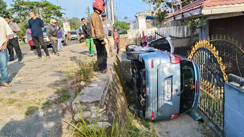 Gambar Berita Bupati Tanah Datar Kunjungi Masjid Nurul Falah, Berikan Bantuan Dana