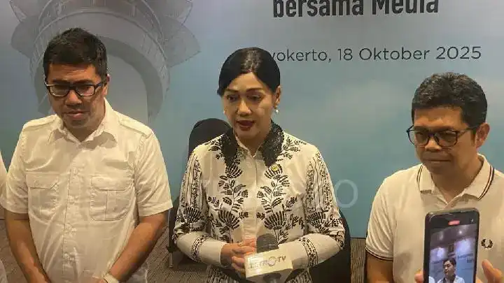 Gambar Berita Gubernur Sumbar Serahkan Bantuan Bedah Rumah Saat Sahur di Sawahlunto