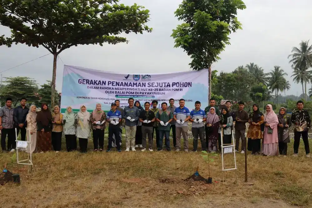 Gambar Berita Tabuik Pariaman: Ribuan Saksikan Maarak Saroban Tanpa Konflik