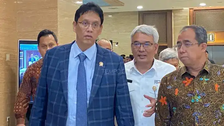 Gambar Berita Marapi Muntahkan Abu, Warga Batu Palano Terdampak