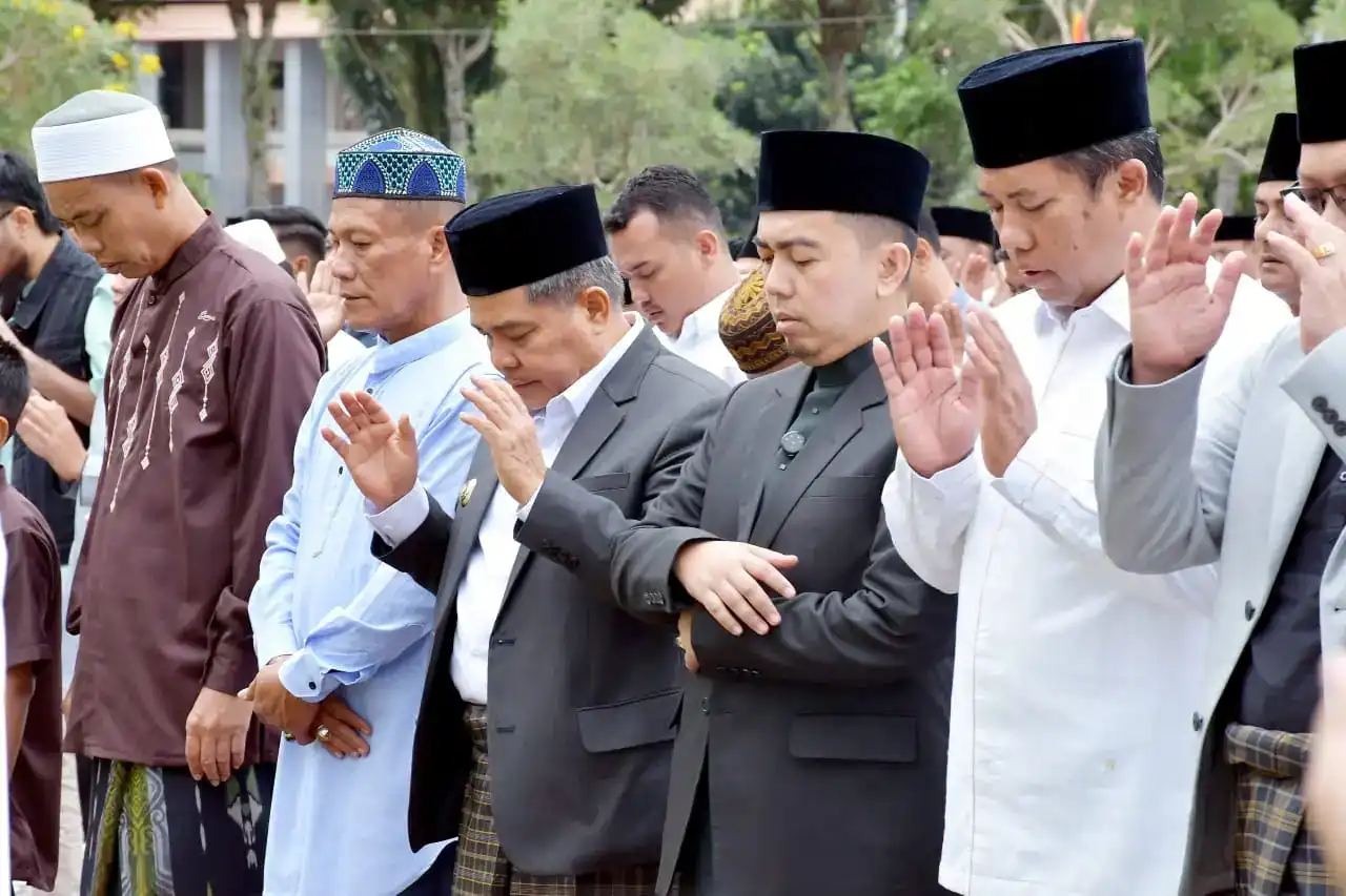 Gambar Berita Kepala MAN 2 Padang Pimpin Rapat PMB, Tekankan Ketelitian Panitia