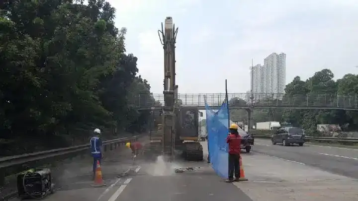 Gambar Berita Dilepas Ketua DPRD Aprinaldi, Tim Josal FC Berlaga