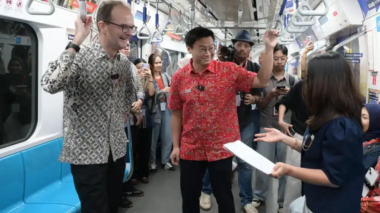 Gambar Berita BNPB dan UMKM Bergerak Cepat: Tinjau Dampak Bencana, Ulurkan Bantuan Agam