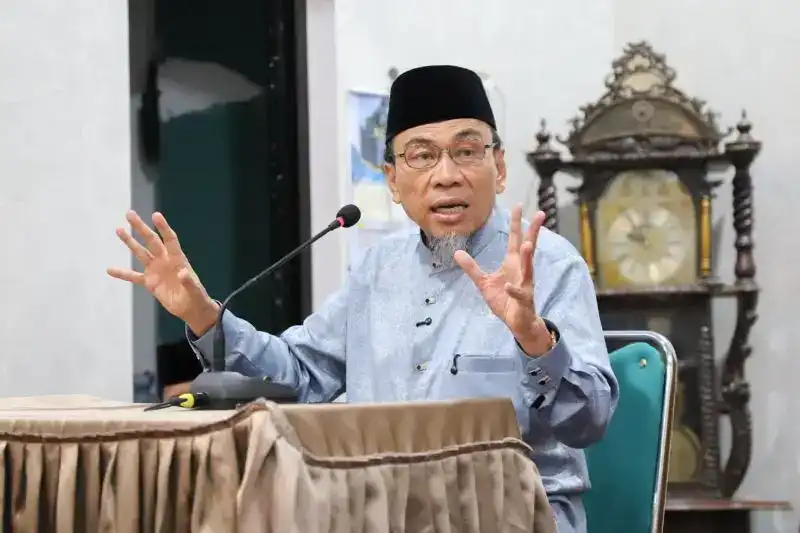 Gambar Berita J.S Khairen Inspirasi Mahasiswa UNP Lewat Literasi