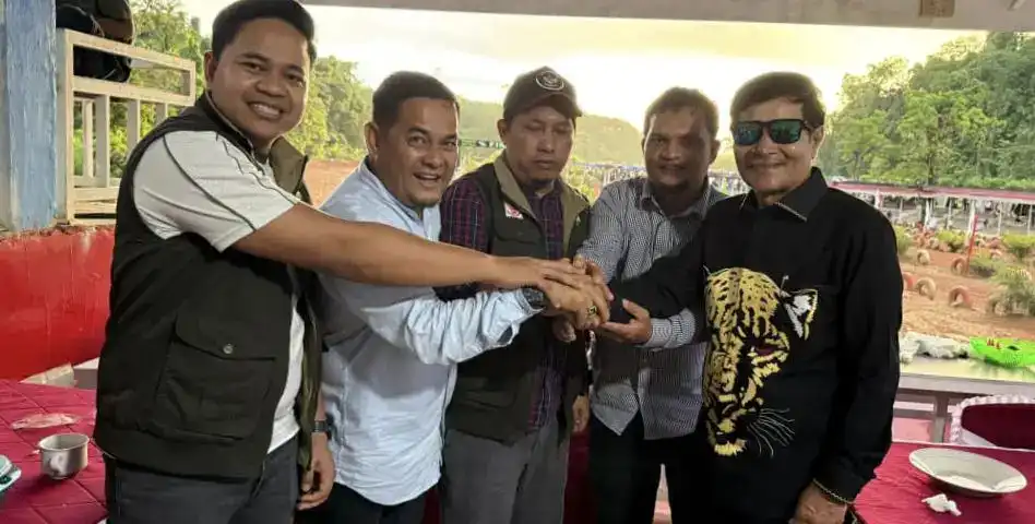 Gambar Berita Pemprov Sumbar Bedah Rumah Tarmalis di Solok, Mimpi Jadi Kenyataan