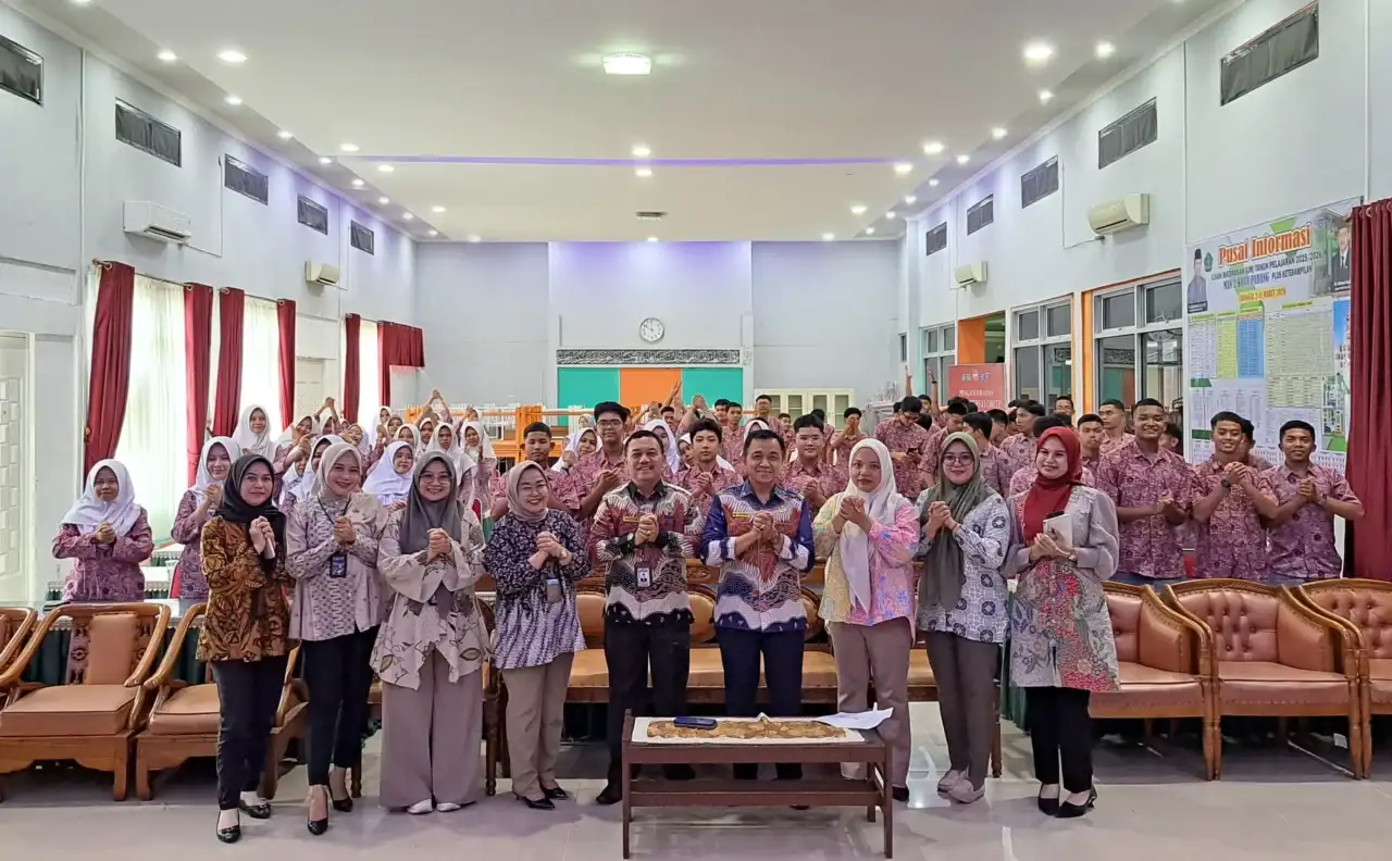 60-siswa-man-2-padang-ikuti-sosialisasi-simpanan-pelajar-dari-bank-mandiri