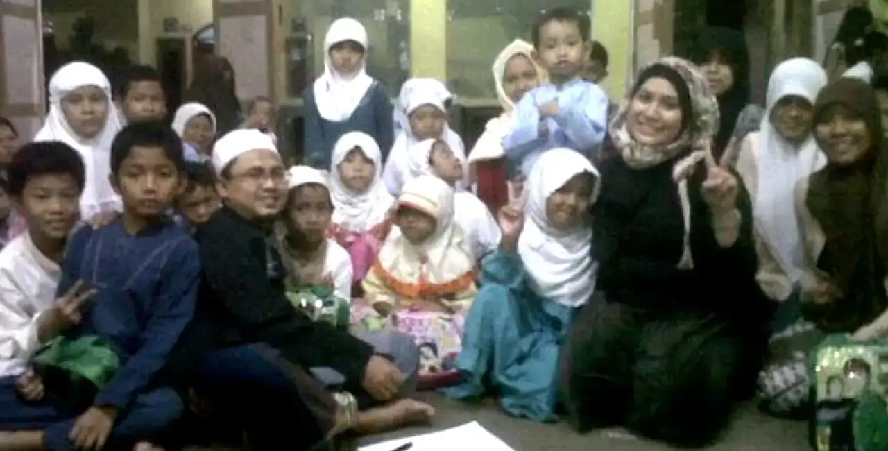 momentum-hari-kartini,-jana-sandra-konsisten-bantu-warga-rentan