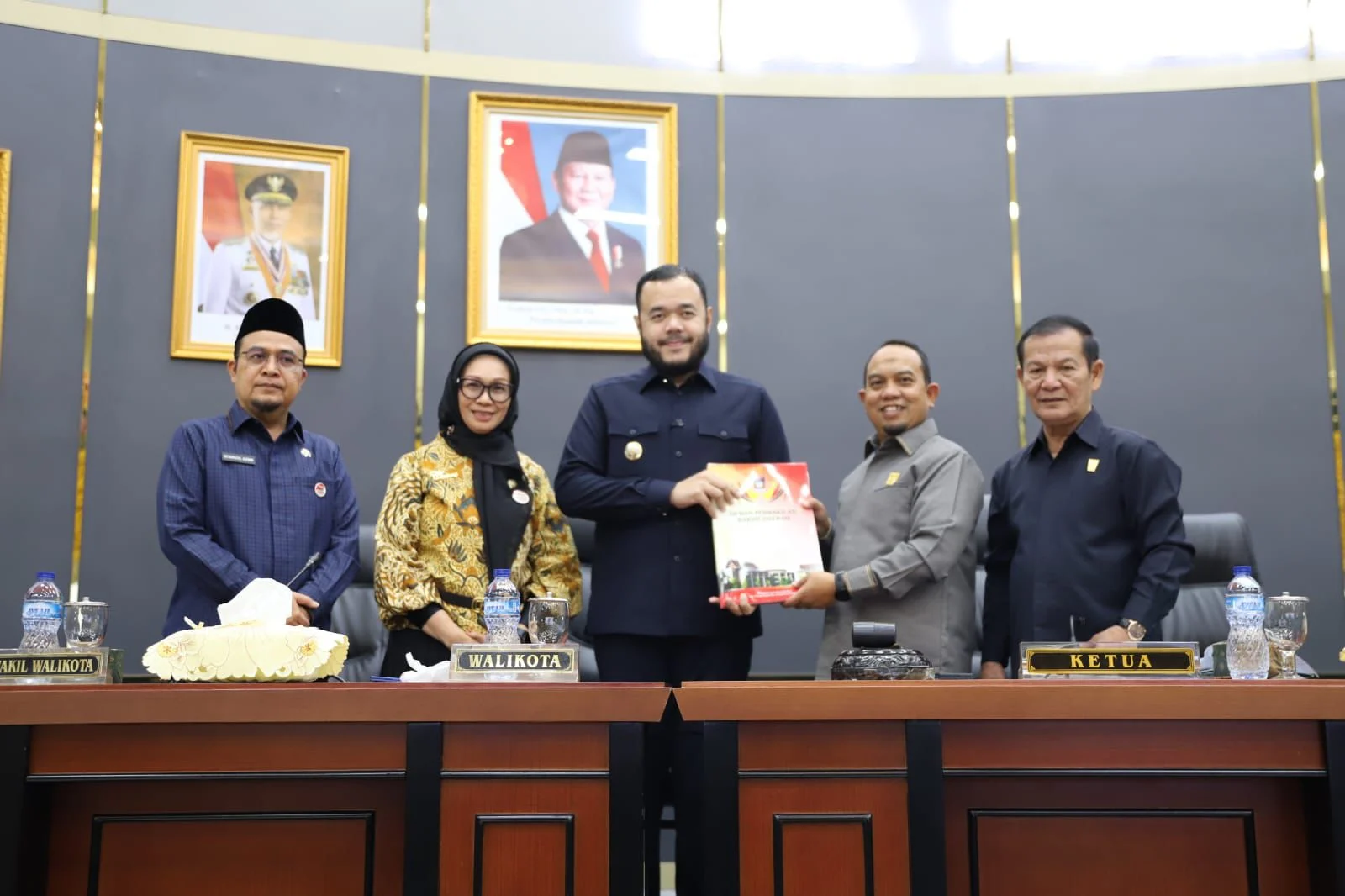 wali-kota-padang-dorong-sinergi,-percepat-dua-ranperda