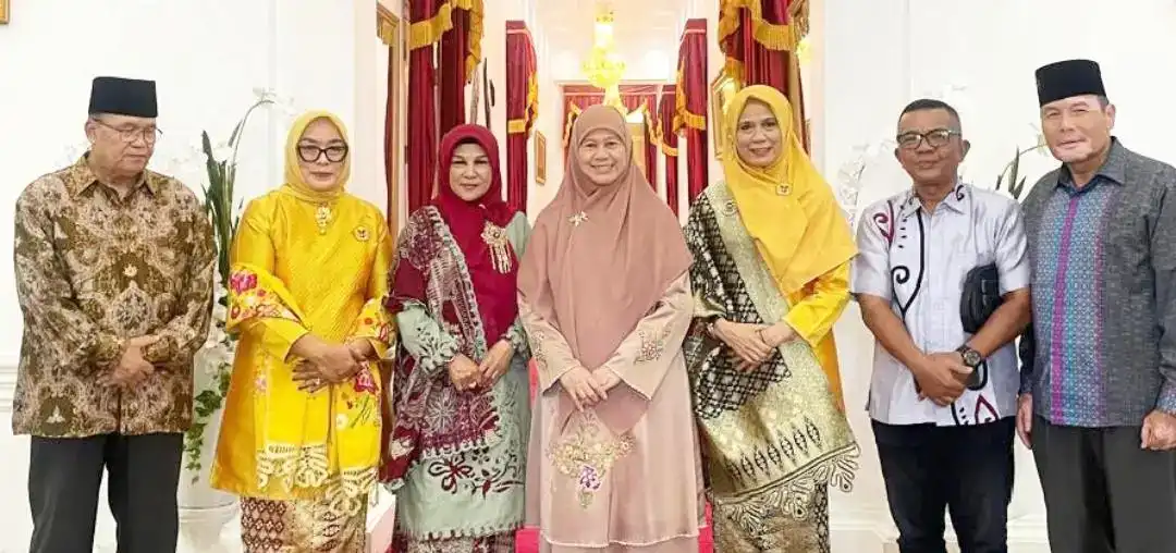 Gambar Berita Wako Lepas Petugas Kebersihan Padang Umrah Gratis