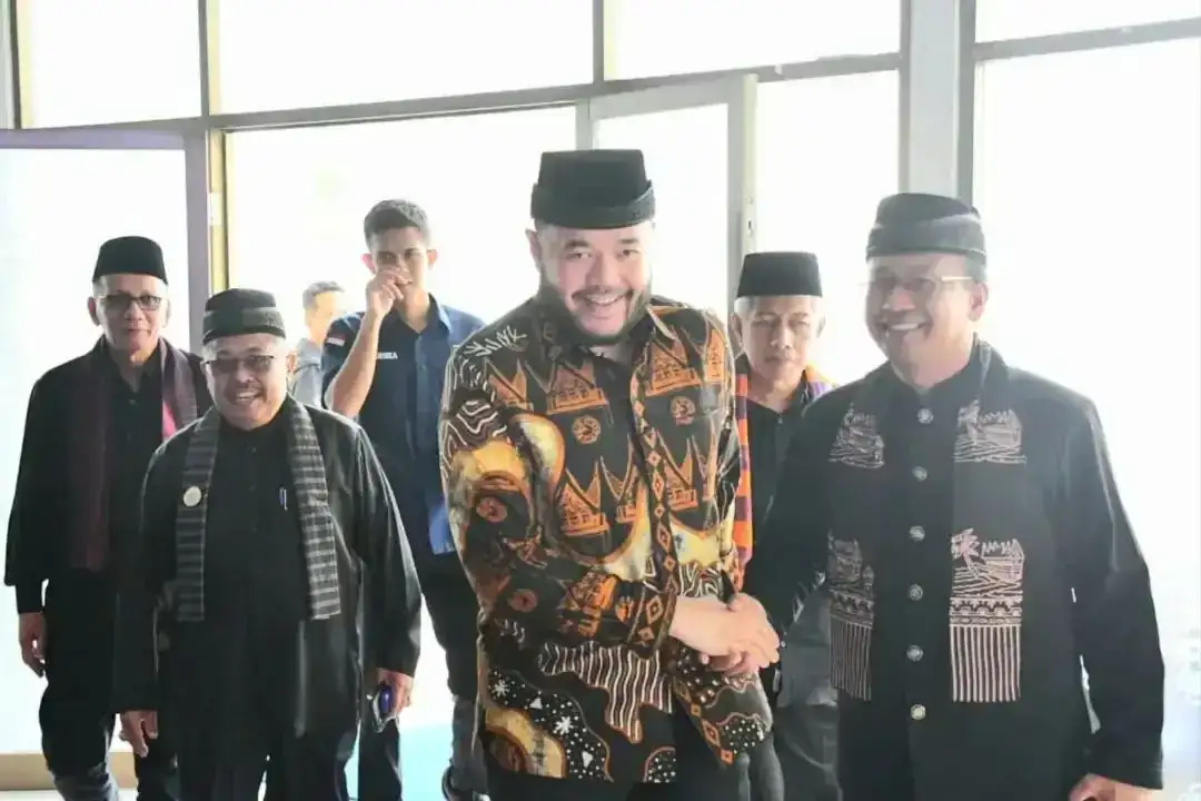wako-padang-hadiri-sosialisasi-hukum-pidana-adat,-fadly-amran-dt.-paduko-malano-bertekad-kuatkan-nagari-dalam-kota