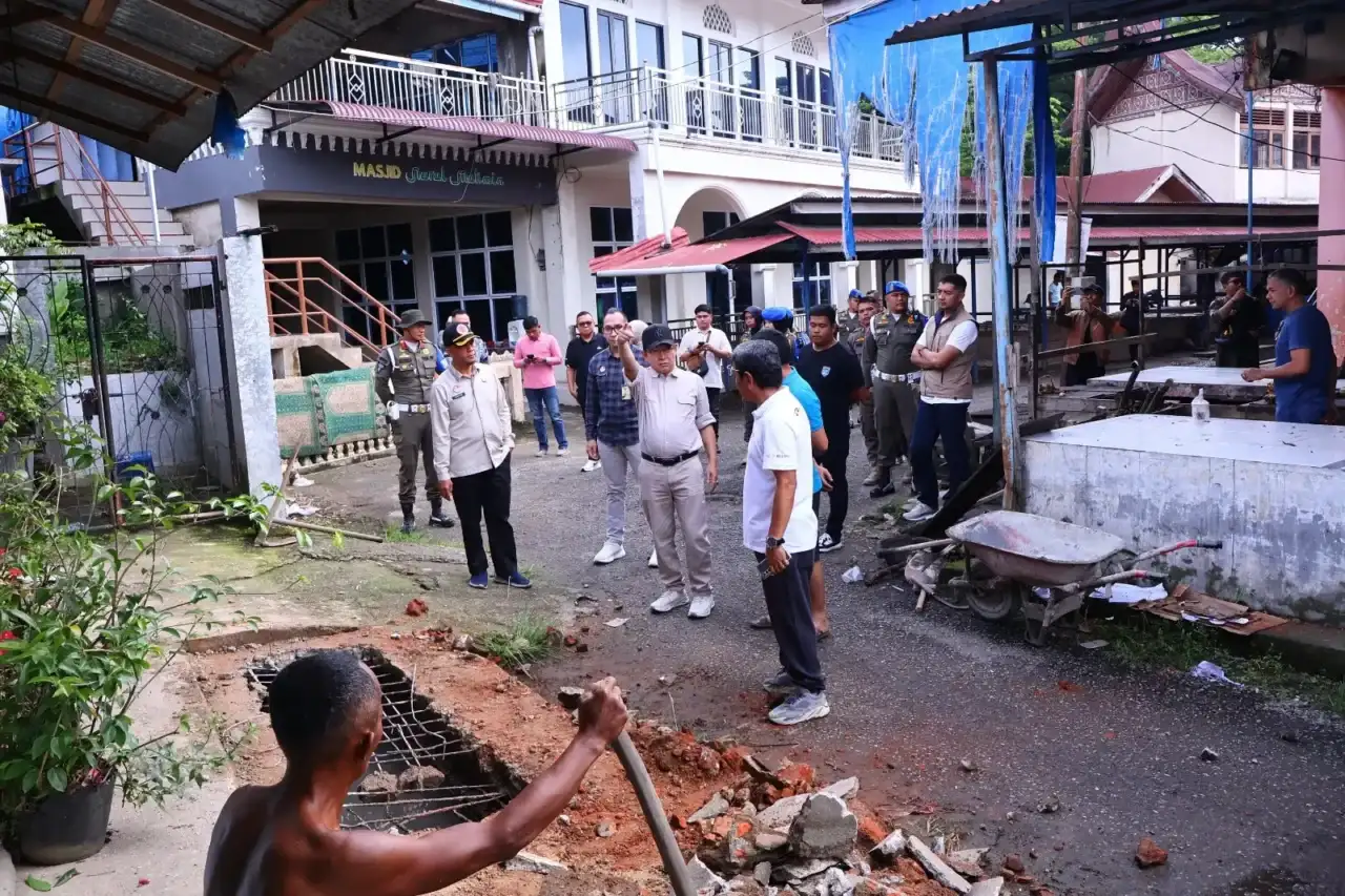 wako-zulmaeta-:-pedagang-tidak-akan-digusur-dalam-penataan-pasar-ibuh-barat