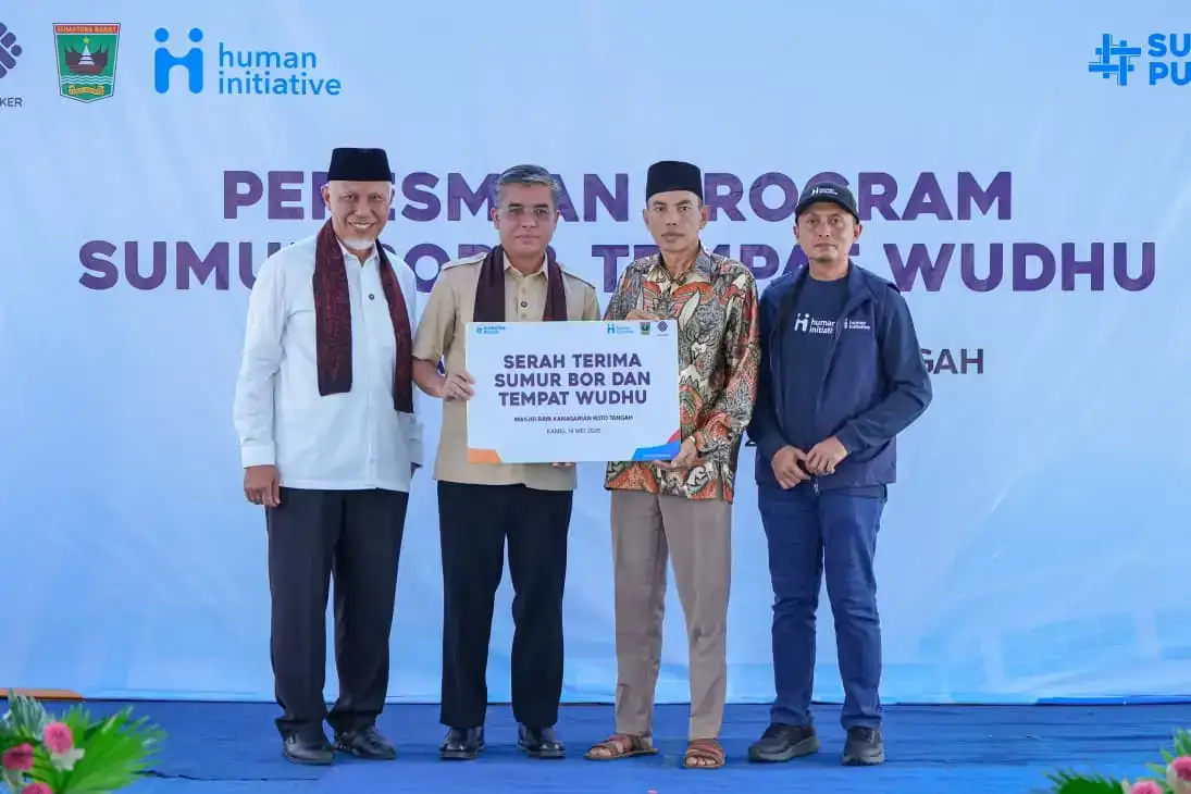 gubernur-mahyeldi-dampingi-menaker-ri-melakukan-kunjungan-kerja-di-kota-padang