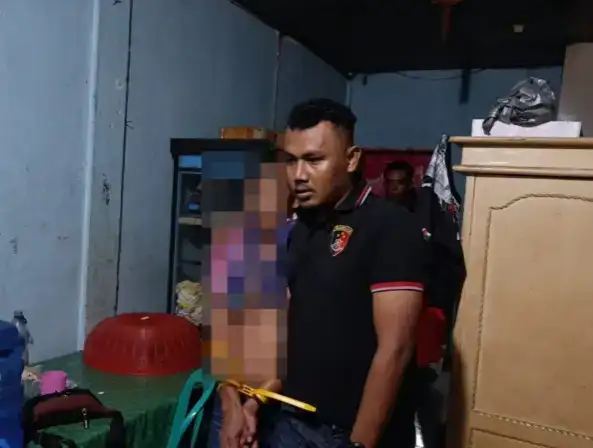 15-bulan-buron,-satreskrim-polres-pasbar-tangkap-ae-pelaku-pencabulan-terhadap-anak-tiri