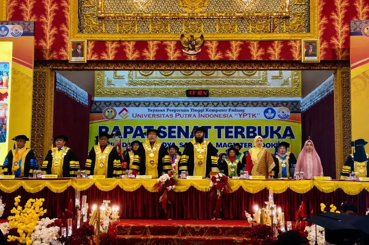 upi-yptk-padang-wisuda-1.408-lulusan,-rektor-tekankan-ketakwaan-dan-adaptasi