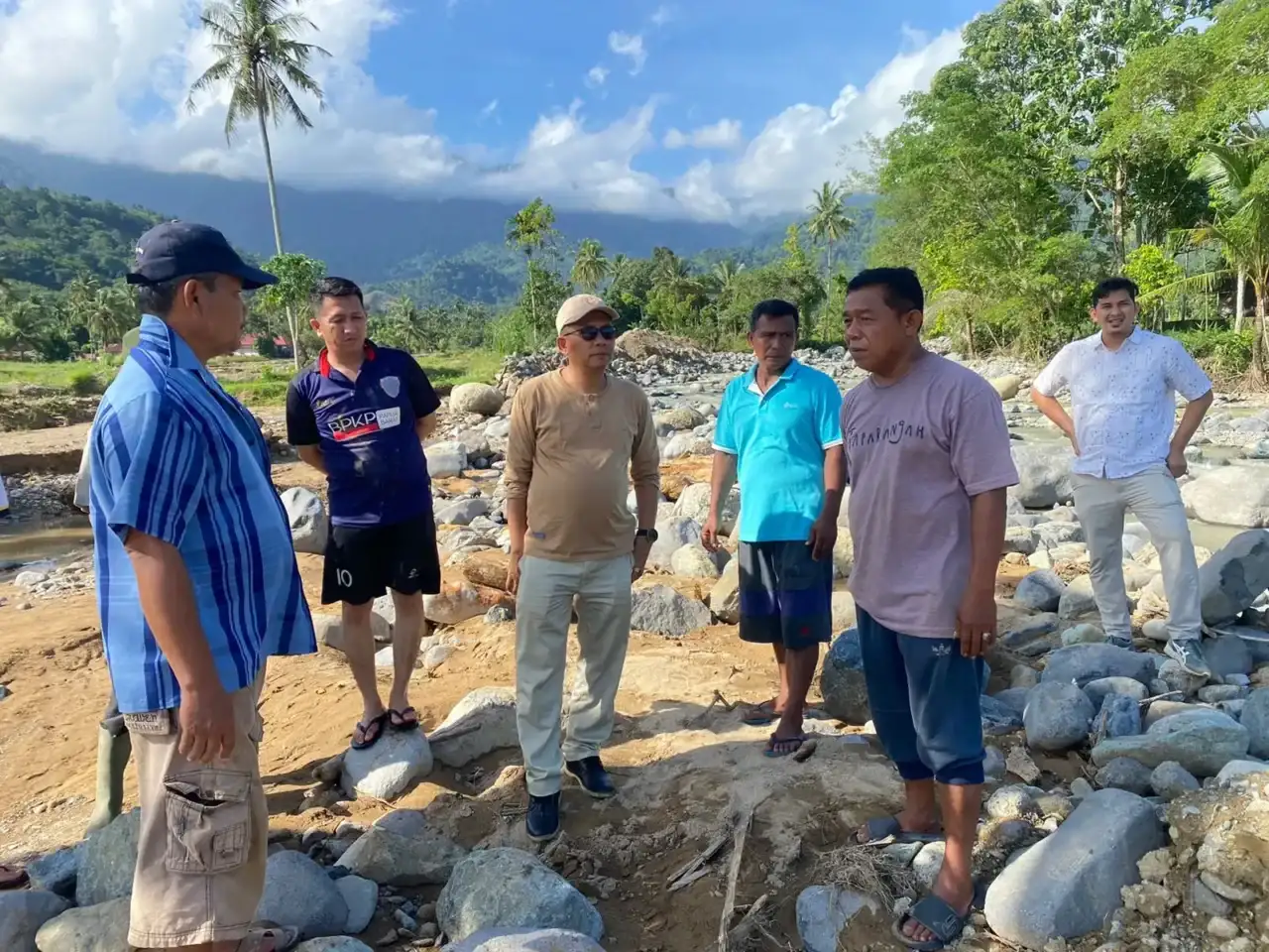 sungai-batang-guo-dan-batang-kuranji-meluap,-pemukiman-warga-terdampak-banjir