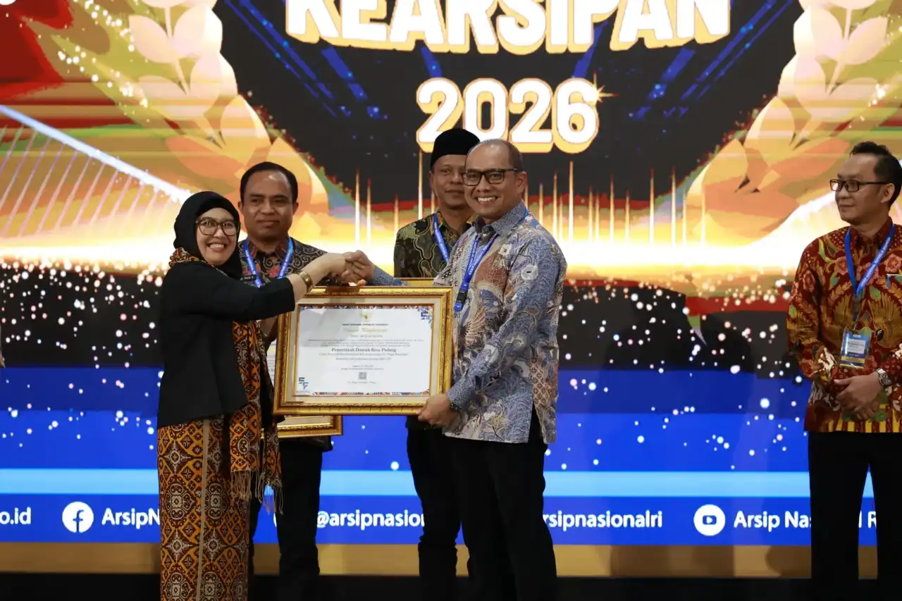 pemko-padang-raih-penghargaan-kearsipan-kategori-sangat-memuaskan-nasional