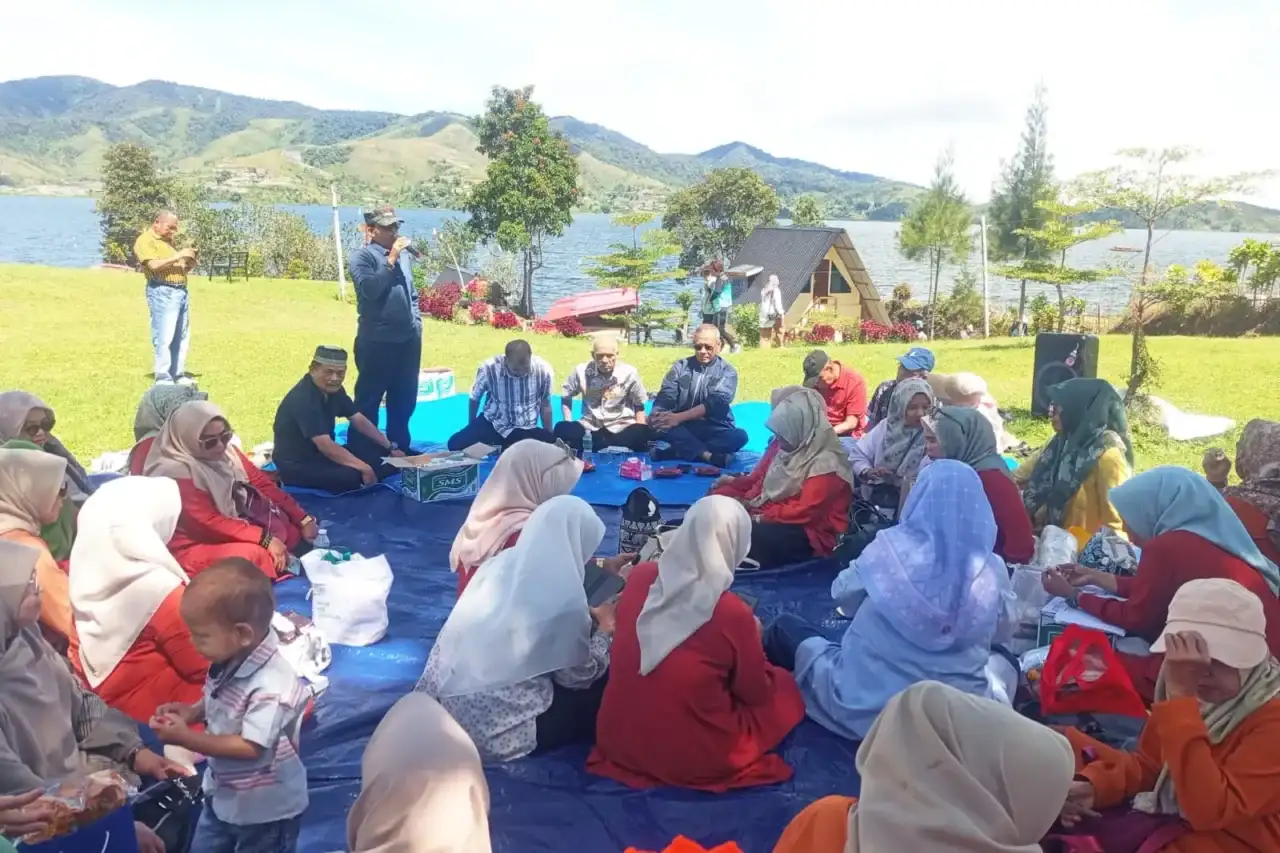 rombongan-perantau-lengayang-safari-dakwah-ke-objek-wisata-sianik-alahan-panjang
