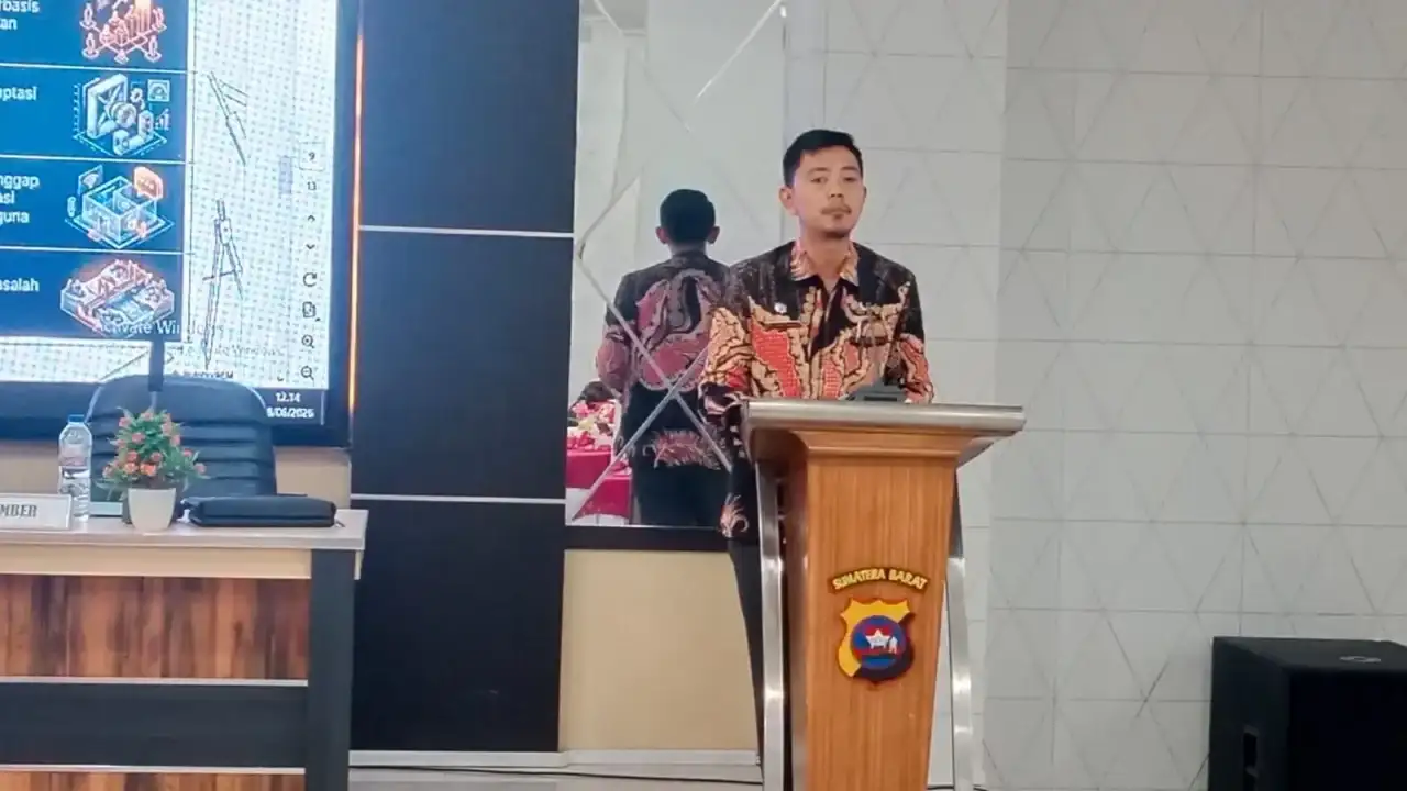 hidayat-ajak-semua-pihak-berkolaborasi-menuju-pelayanan-publik-yang-prima-di-pessel