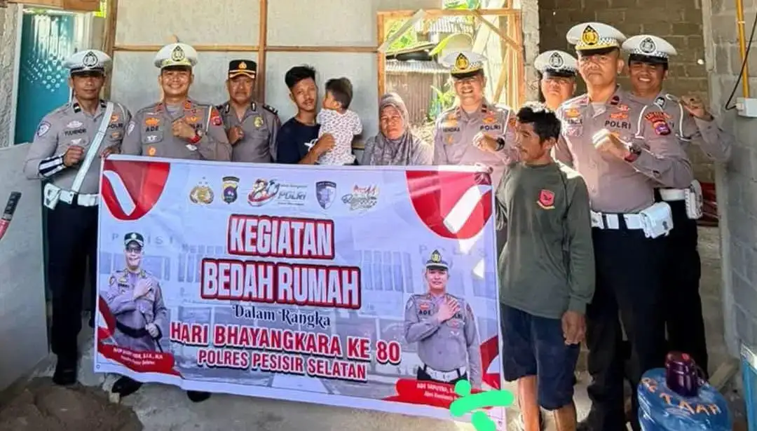 polres-pessel-gelar-bhakti-sosial-dan-bedah-rumah,-sambut-hari-bhayangkara-ke-80