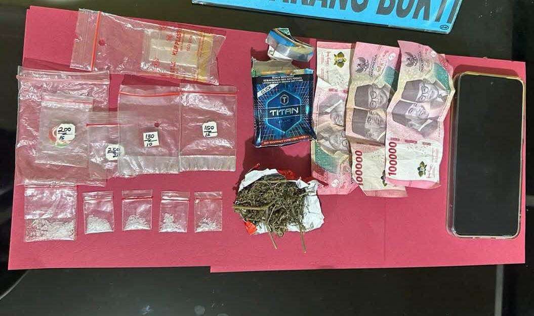 sopir-dan-pedagang-jual-narkoba,-berhasil-dibekuk-satresnakorba-polres-pessel