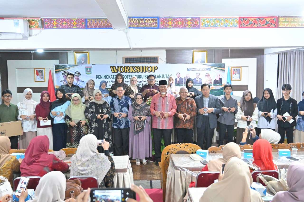 mahyeldi:-guru-pemilik-ilmu-yang-tak-pernah-putus,-kunci-mencetak-generasi-unggul-sumbar