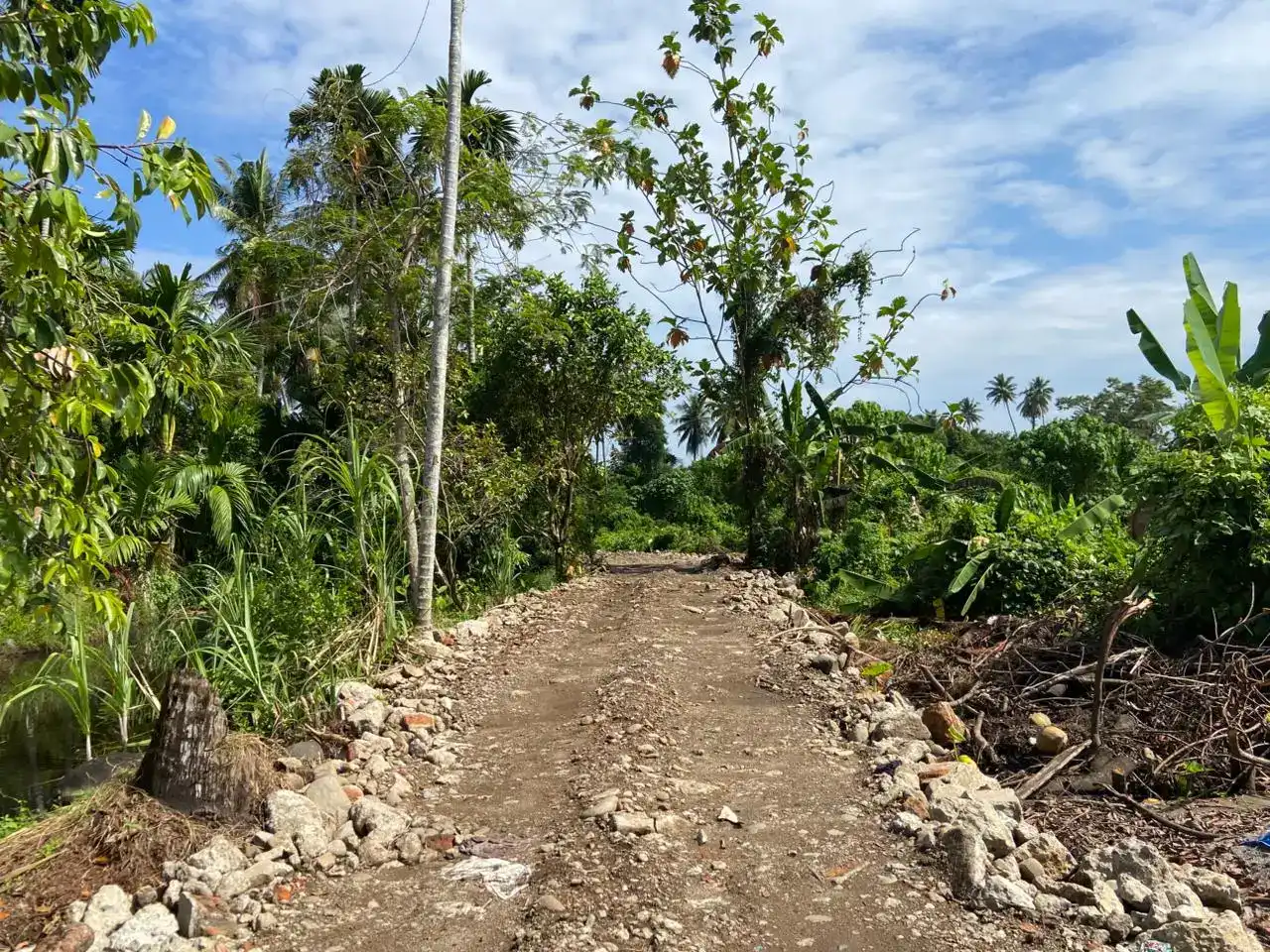warga-lubuk-lintah-hibahkan-lahan-untuk-percepatan-proyek-pelebaran-jalan