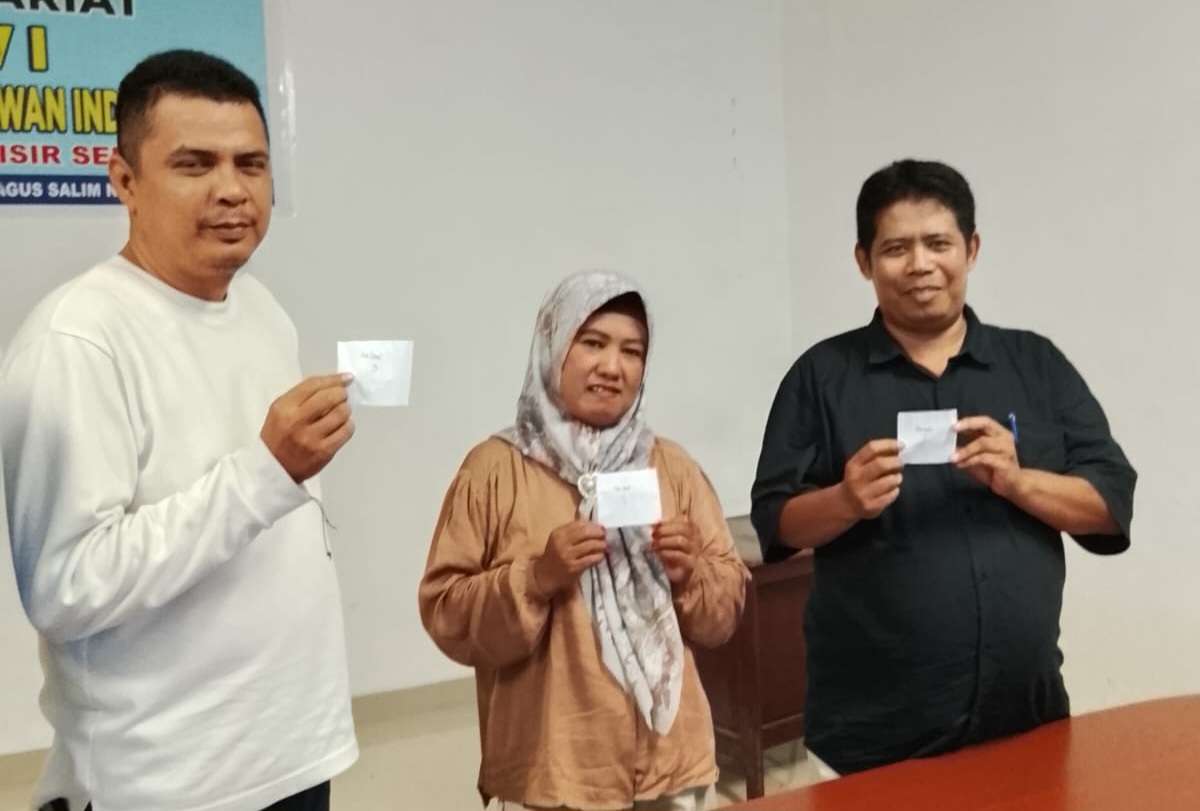 mario-rosy-:-konfercab-pwi-pessel-bukan-ajang-berebut-kursi-ketua,-tapi-ajang-kekeluargaan